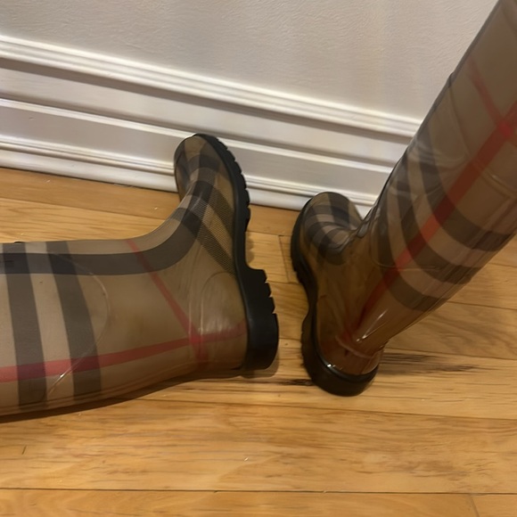 COPY - Boots - Picture 10 of 10